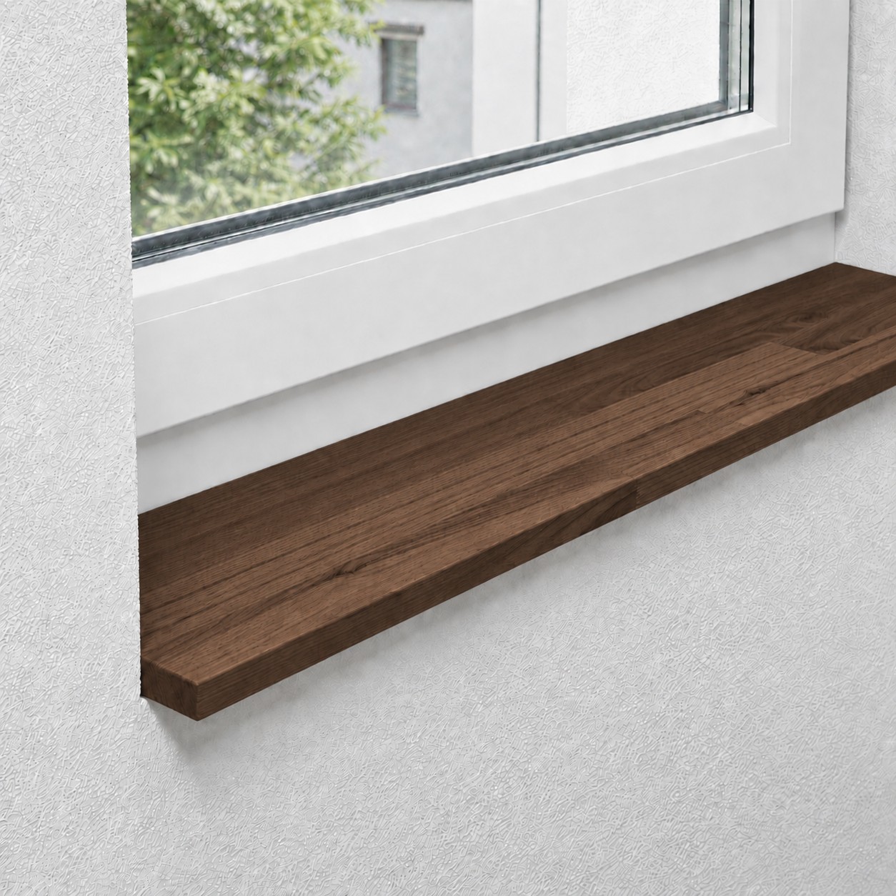 Fensterbank aus massiver, gedämpfter Kernbuche mit durchgehenden Lamellen