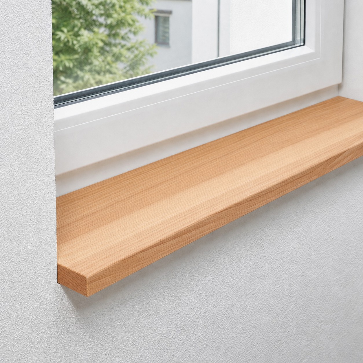 Fensterbank aus massiver, gedämpfter Kernbuche mit durchgehenden Lamellen