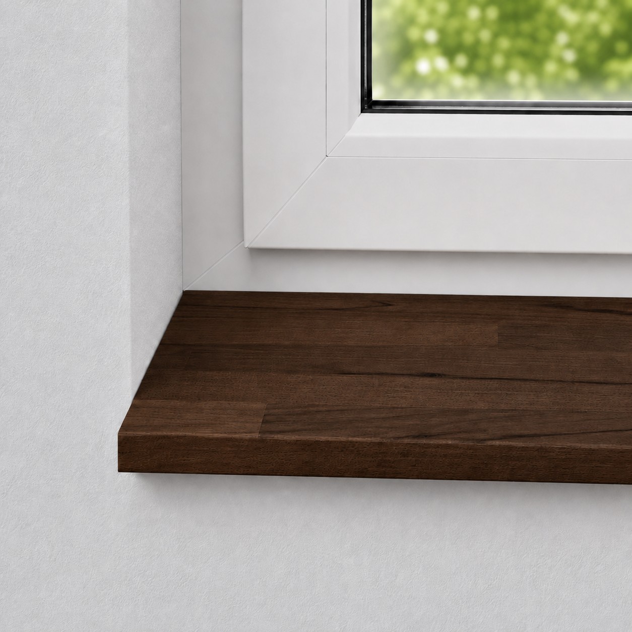 Fensterbank aus massiver, gedämpfter Kernbuche mit keilgezinkten Lamellen