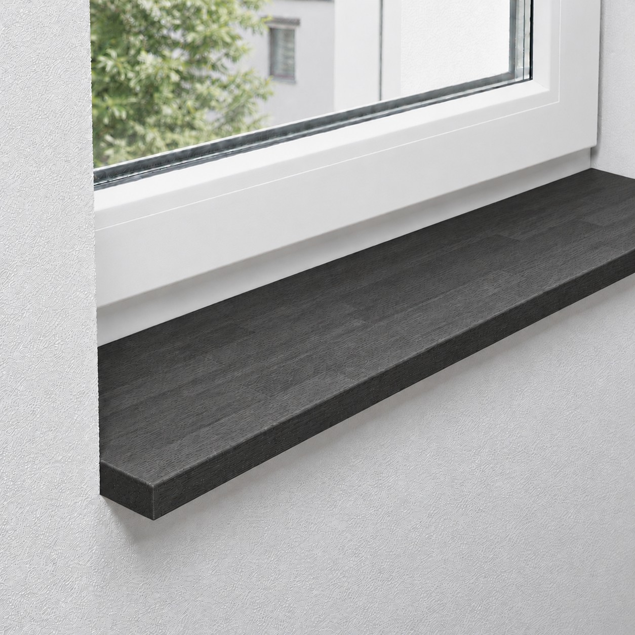 Fensterbank aus massiver, astreiner Eiche mit keilgezinkten Lamellen