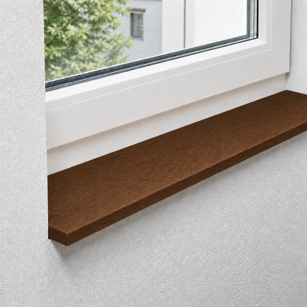 Fensterbank aus massiver, gedämpfter Buche mit durchgehenden Lamellen