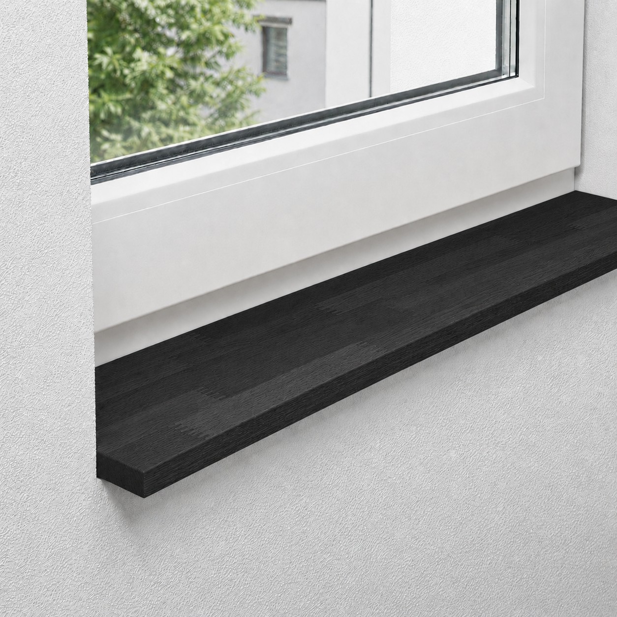 Fensterbank aus massiver, rustikaler Wildeiche mit keilgezinkten Lamellen