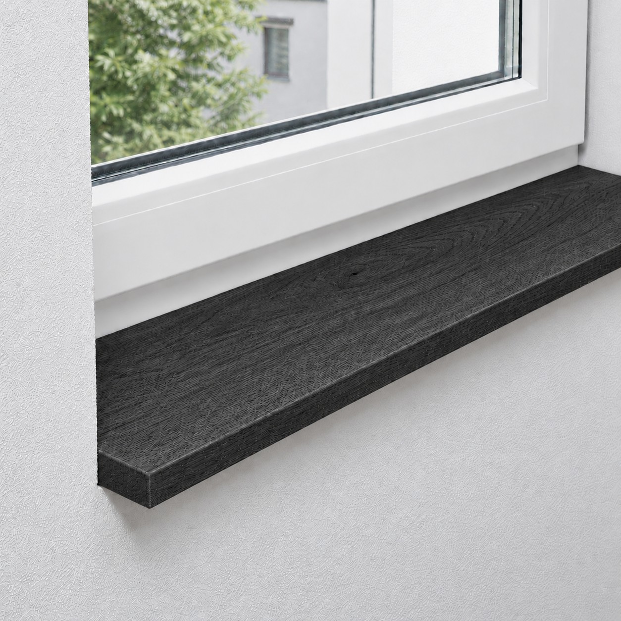 Fensterbank aus massiver, astreiner Eiche mit durchgehenden Lamellen
