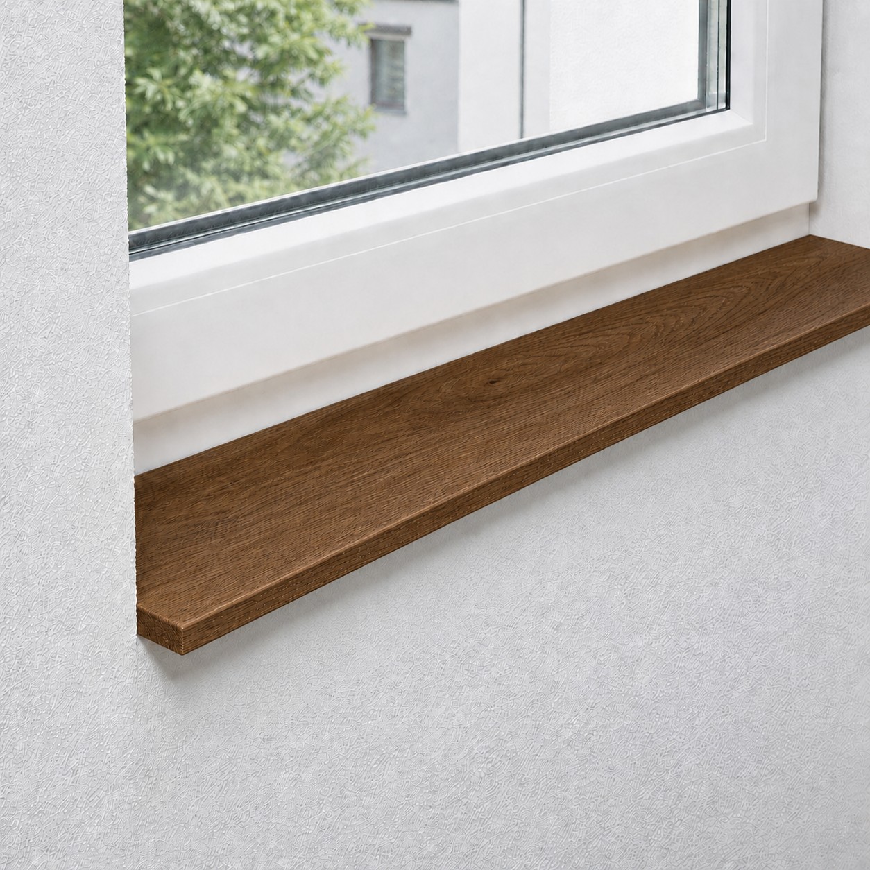 Fensterbank aus massiver, astreiner Eiche mit durchgehenden Lamellen