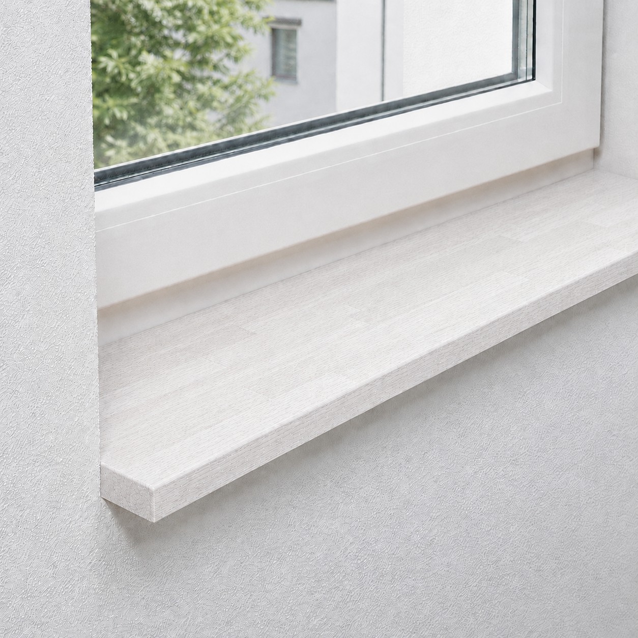 Fensterbank aus massiver, astreiner Eiche mit keilgezinkten Lamellen